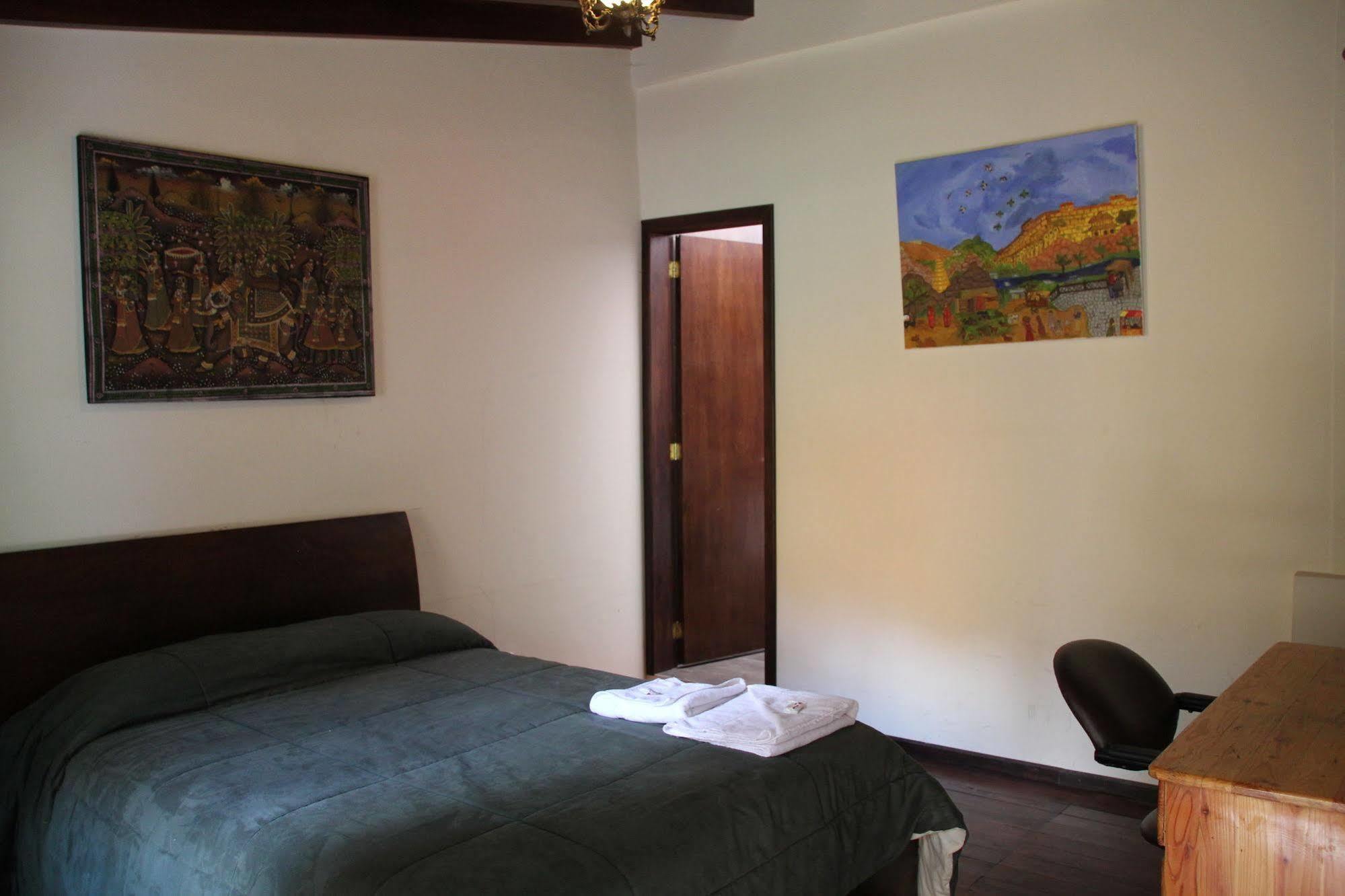 Arupo Bed And Breakfast Quito Bagian luar foto